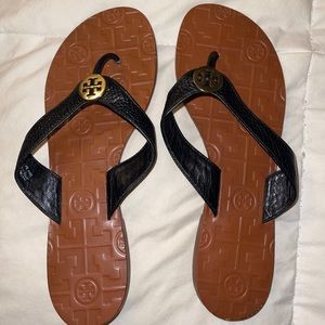 Tory Burch Thora flip flip - style 43089 - 7